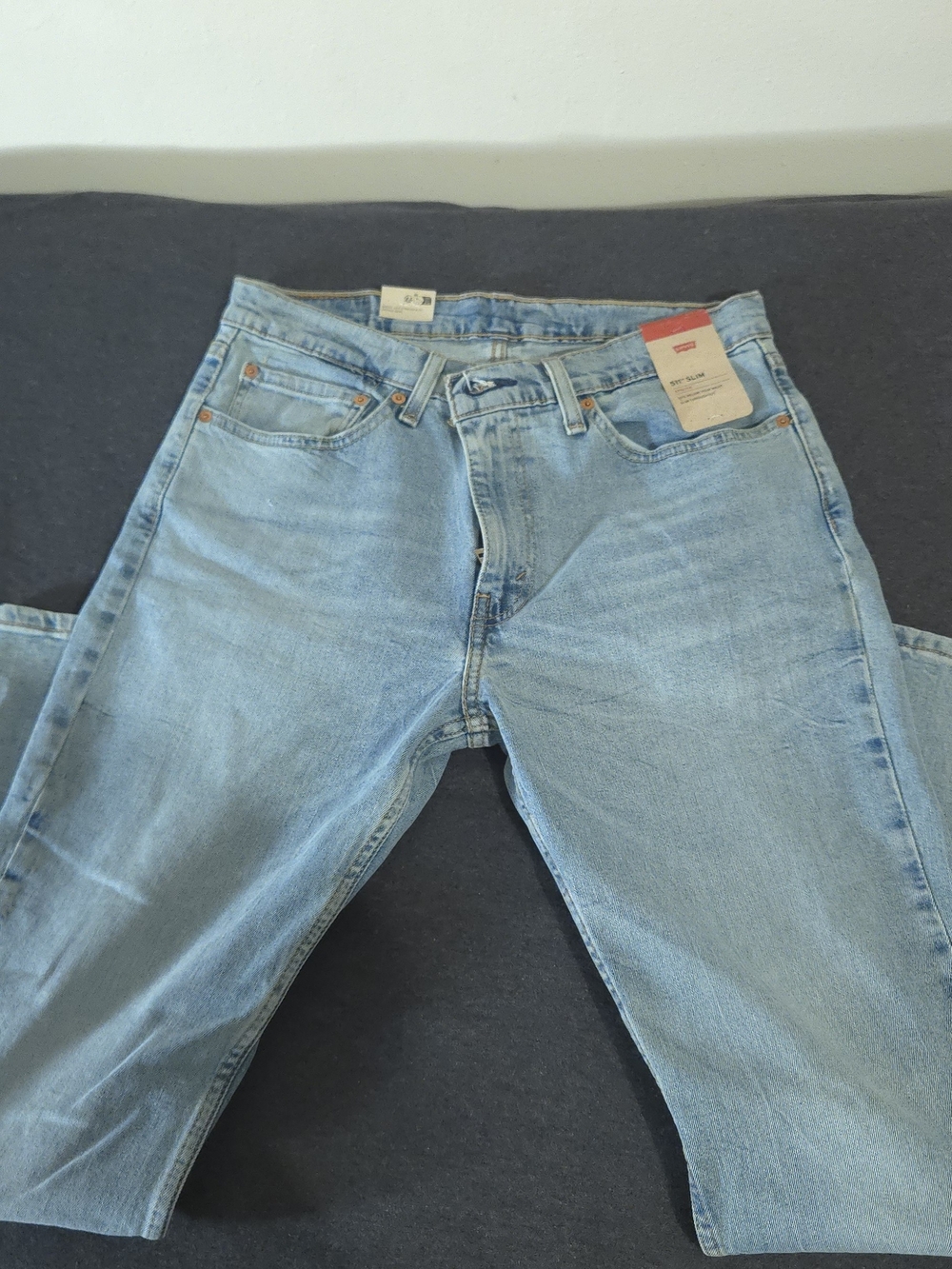 Levi's Light Wash Straight Leg Jeans 511 Slim 34x30 - Picture 2 of 10